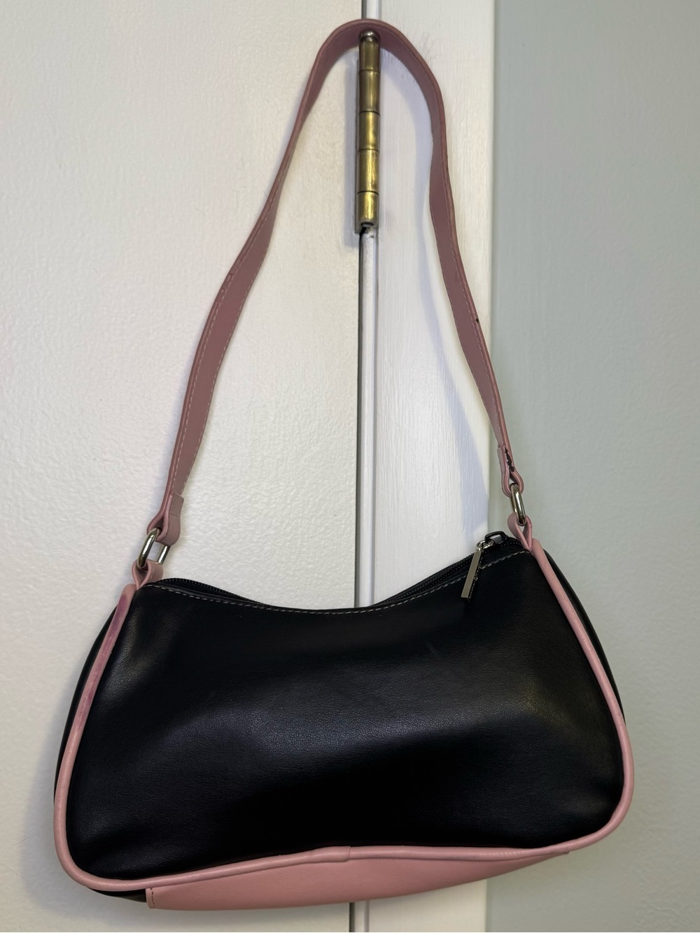 Y2K Frankie and Johnnie ‘t’ initial purse - Picture 4 of 8